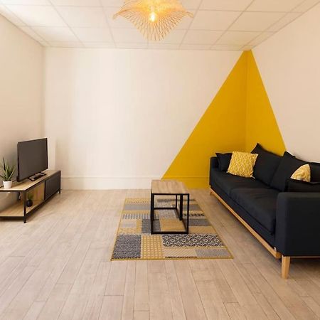 Le Cosy C - T2 Tout Equipe - Centre-Ville Gare Монлюсон Экстерьер фото